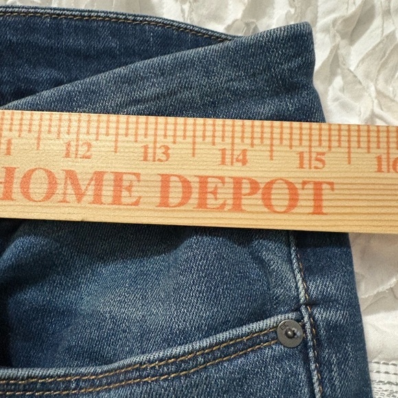 Joe’s Flawless Fabric The Provocateur Petite Bootcut Medium/Dark Wash Denim. - Picture 16 of 16